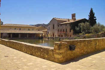 bagno vignoni tuscany 